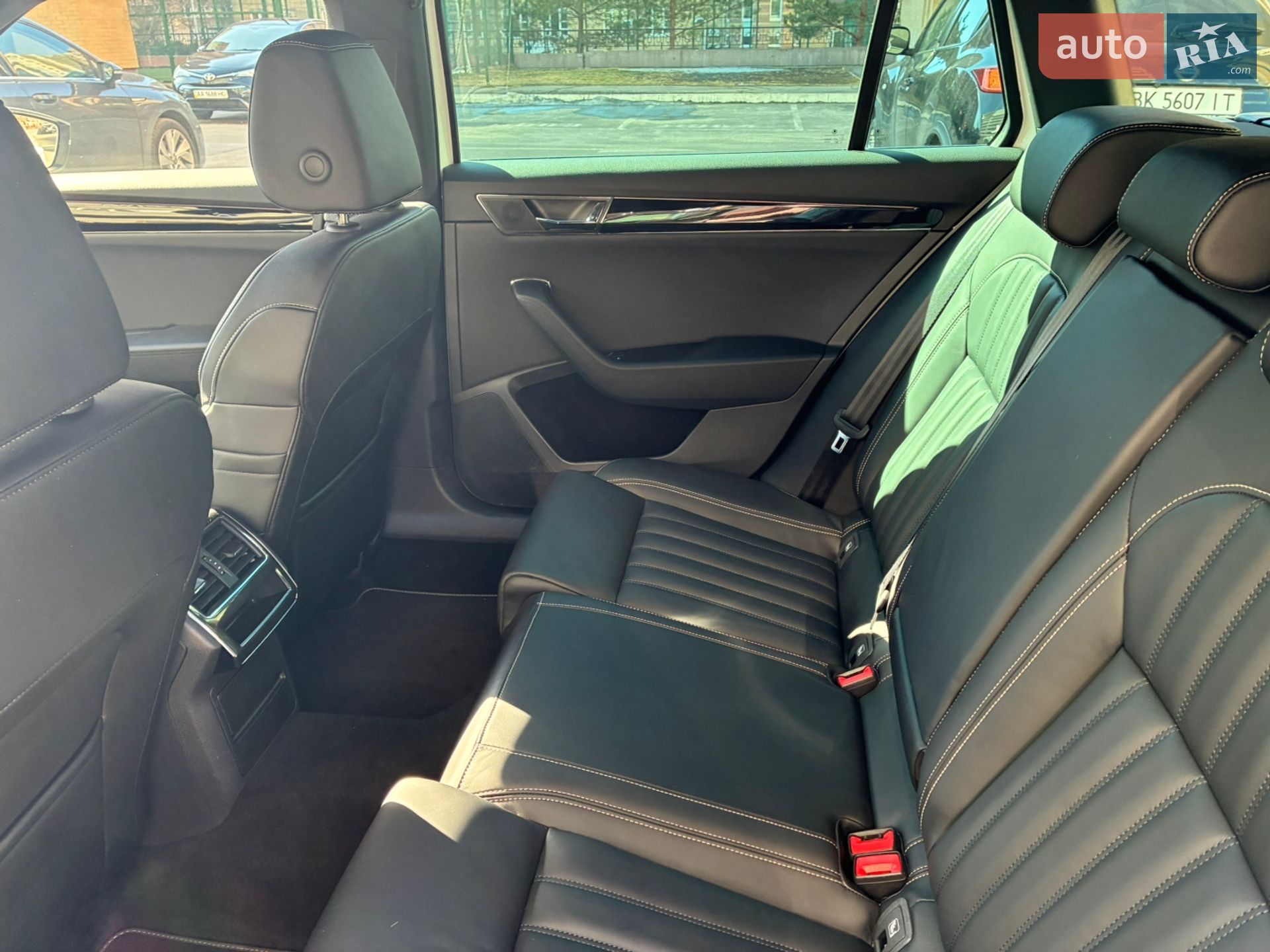 Skoda Superb 2023 VIN TMBLR7NPXP7018461 фото оголошення 17 з 94