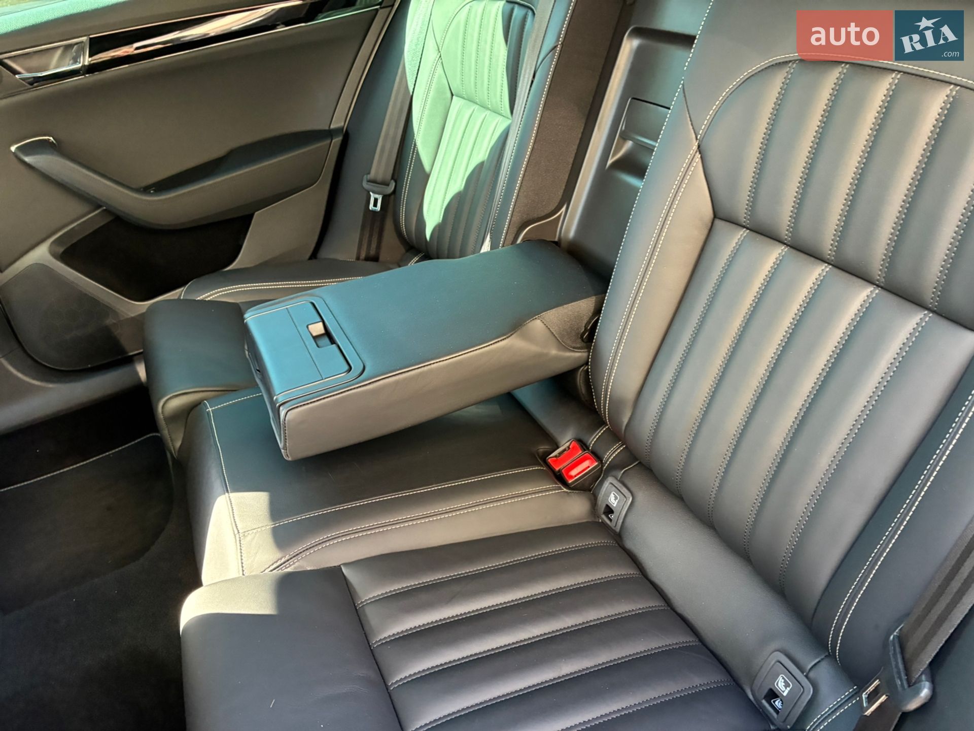 Skoda Superb 2023 VIN TMBLR7NPXP7018461 фото оголошення 20 з 94