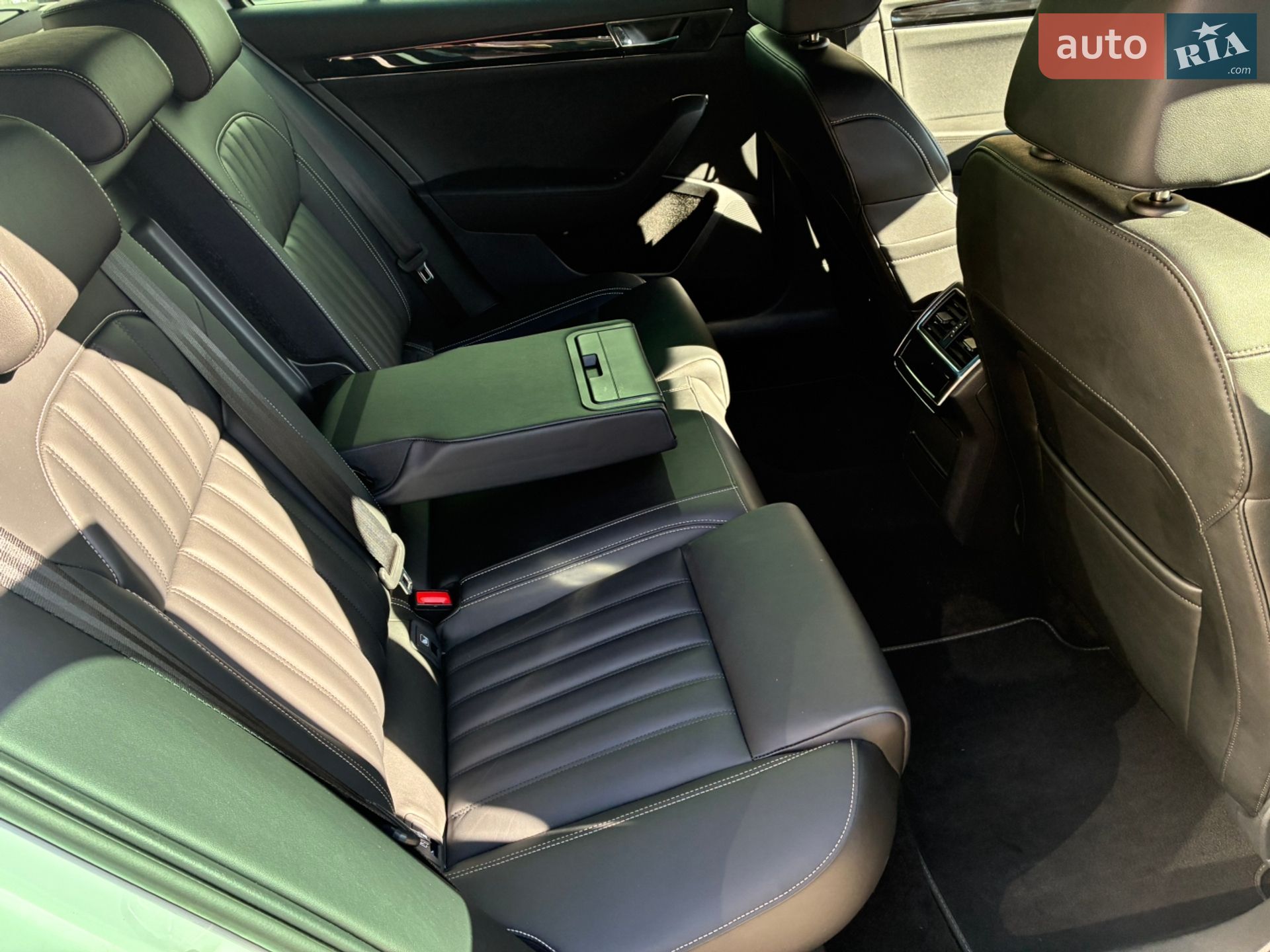 Skoda Superb 2023 VIN TMBLR7NPXP7018461 фото оголошення 23 з 94