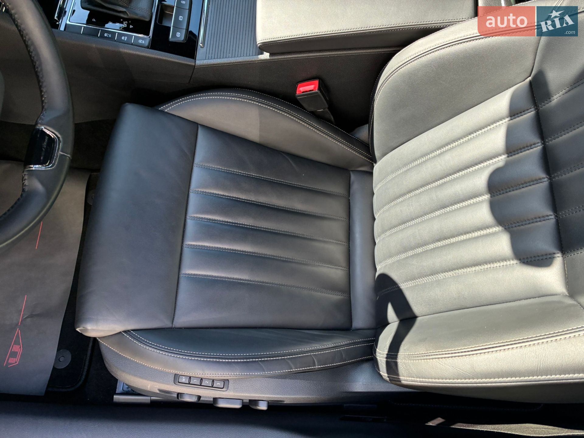 Skoda Superb 2023 VIN TMBLR7NPXP7018461 фото оголошення 39 з 94