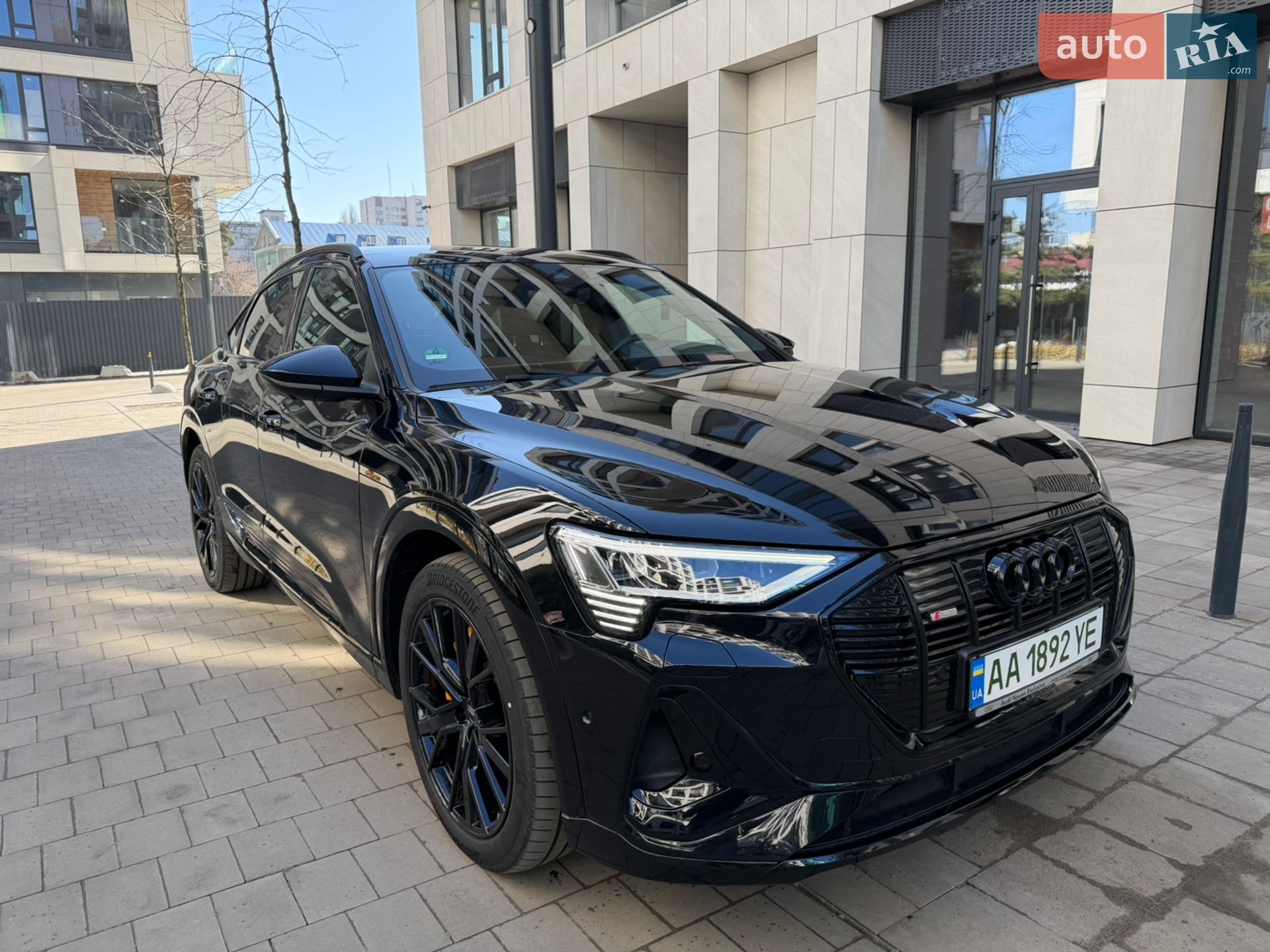 Audi e-tron Sportback 2022 VIN WAUZZZGE1NB046187 фото оголошення 2 з 20