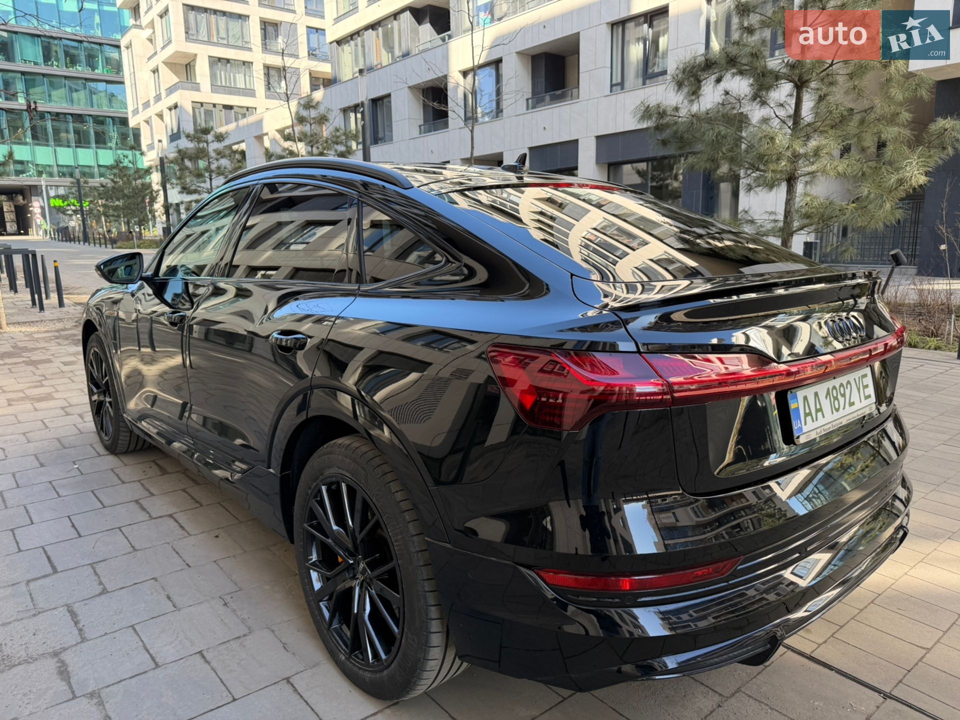 Audi e-tron Sportback 2022 VIN WAUZZZGE1NB046187 фото оголошення 5 з 20