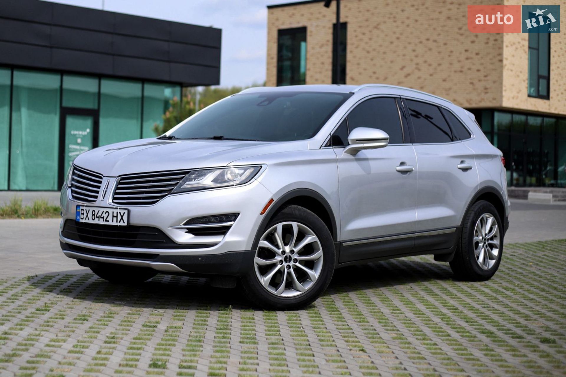 Lincoln MKC 2016 VIN 5LMCJ2D90GUJ20892 фото оголошення 16 з 19