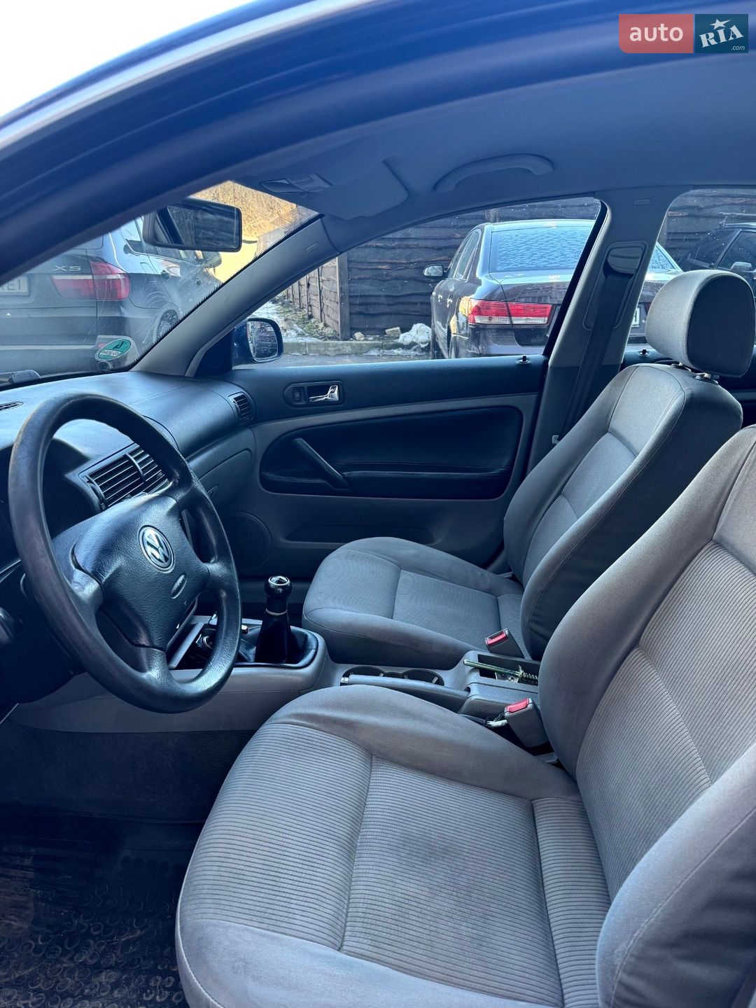 Volkswagen Passat 2001 VIN WVWZZZ3BZ1P202874 фото оголошення 4 з 9