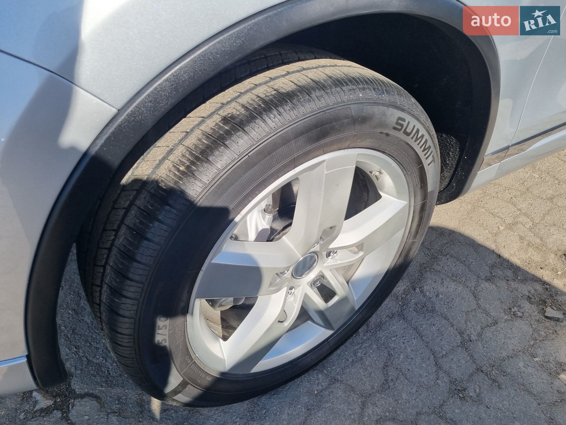 Volkswagen Touareg 2012 VIN WVGEP9BP6DD006752 фото оголошення 42 з 47