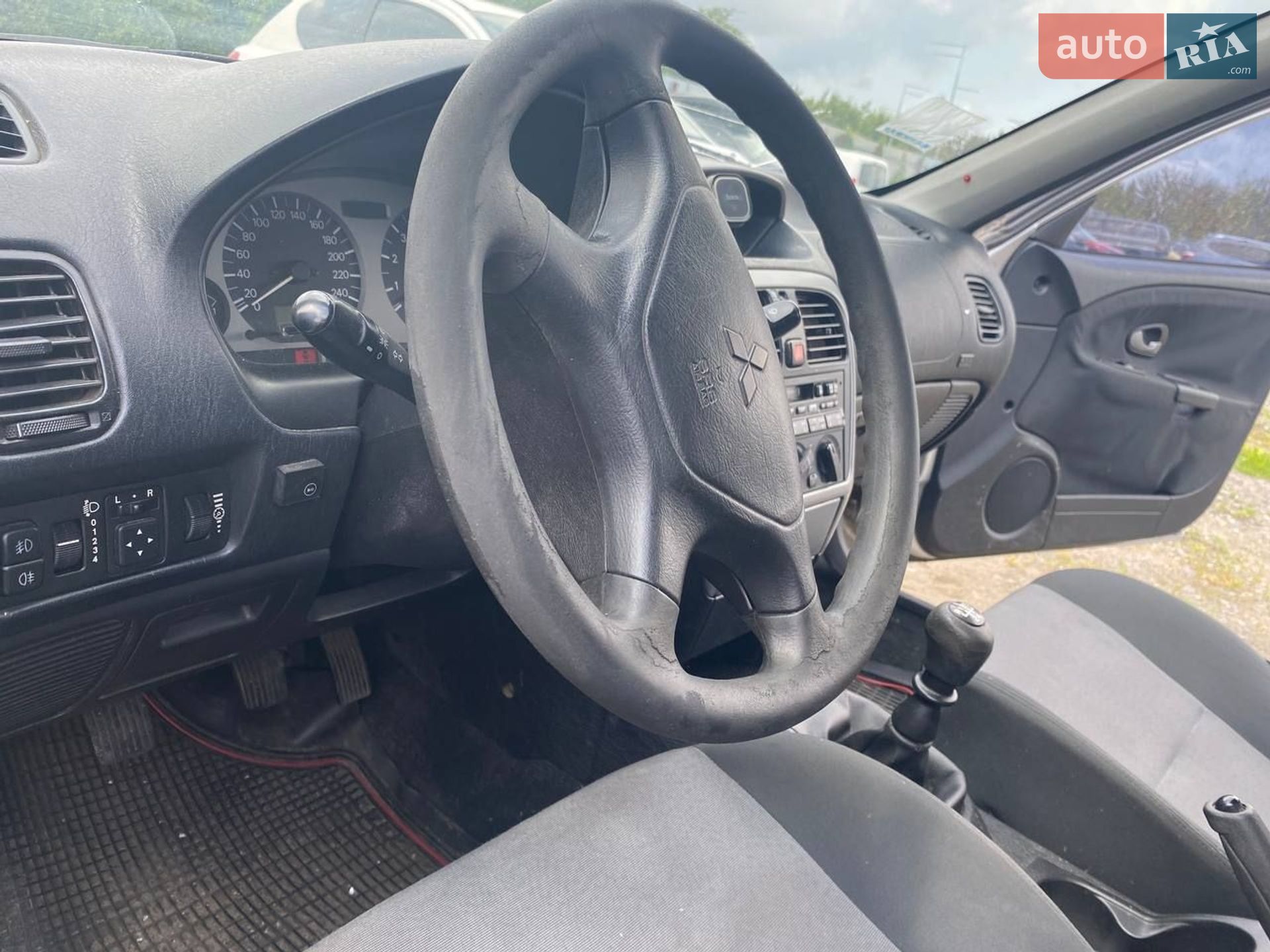 Mitsubishi Carisma 2003 VIN XMCSNDA1A3F012051 фото оголошення 8 з 8