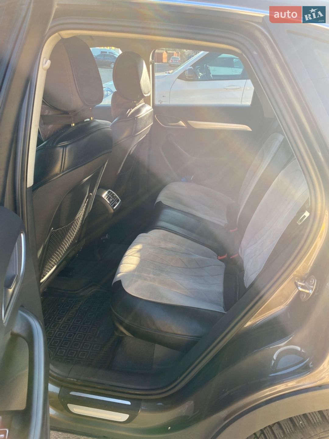 Audi Q3 2016 VIN WAUZZZ8U1GR069226 фото оголошення 3 з 18