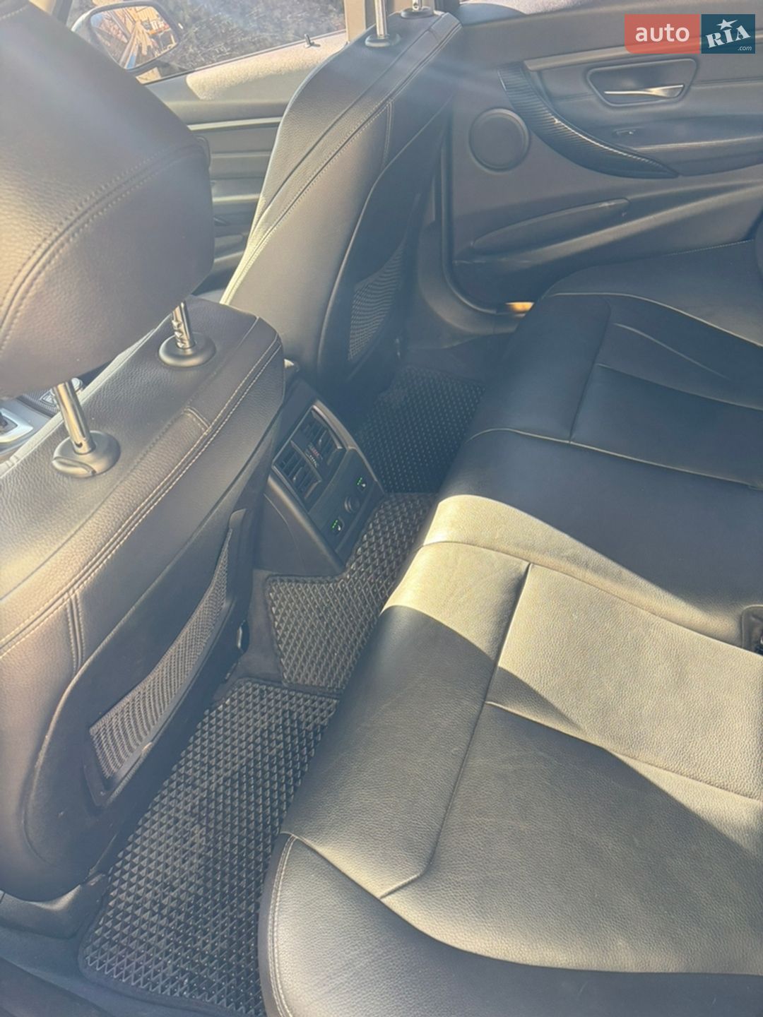 BMW 3 Series 2013 VIN WBA3E51010F571694 фото оголошення 24 з 28