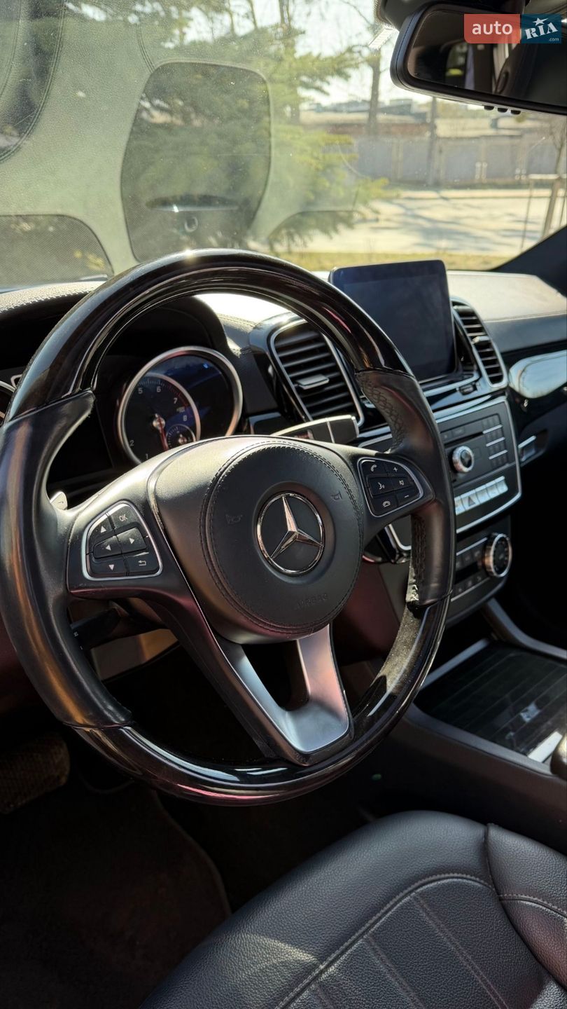 Mercedes-Benz GLS-Class 2018 VIN 4JGDF6EE9JB126835 фото оголошення 22 з 31