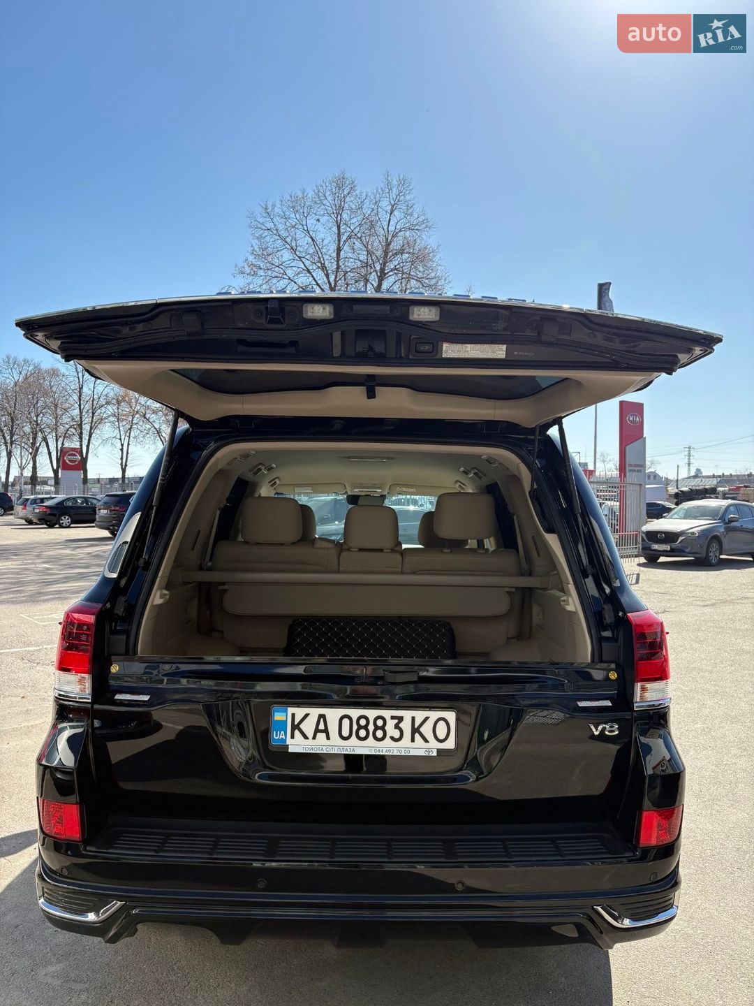 Toyota Land Cruiser 2021 VIN JTMCV05J004326776 фото оголошення 3 з 16