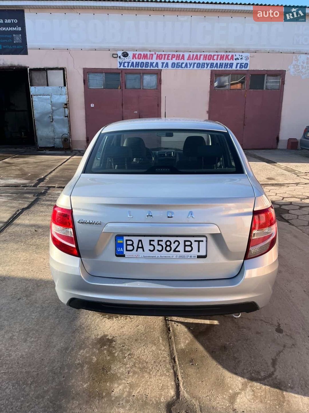 ВАЗ / Lada 2190 Granta 2018 VIN XTA219010K0567898 фото оголошення 3 з 38