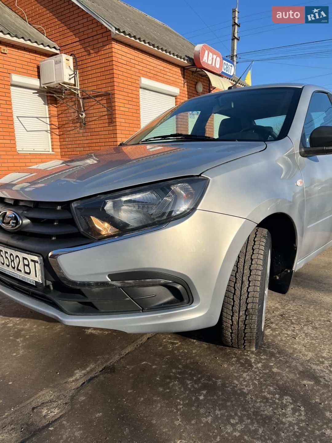 ВАЗ / Lada 2190 Granta 2018 VIN XTA219010K0567898 фото оголошення 12 з 38