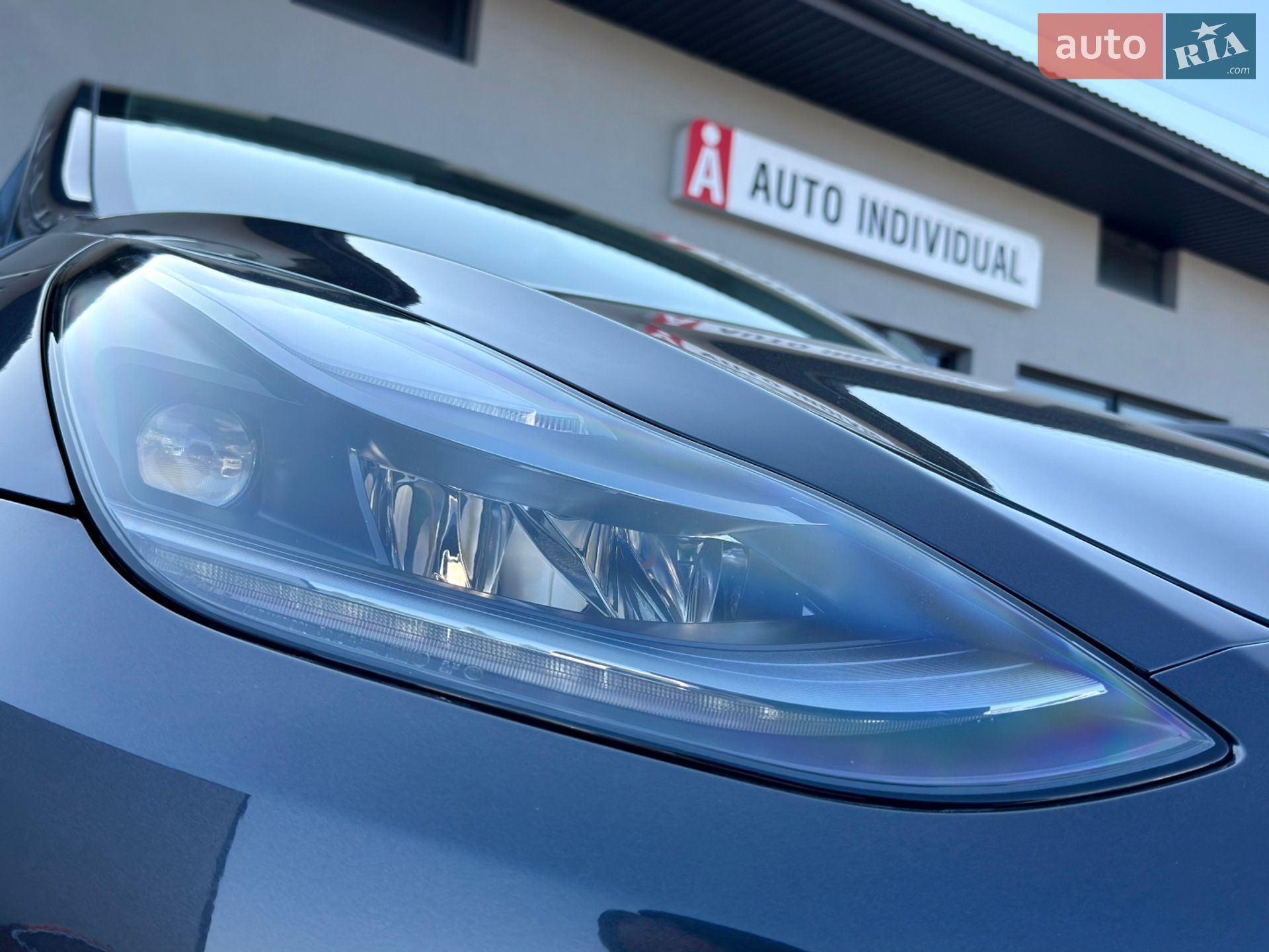 Tesla Model Y 2024 VIN 7SAYGDEE1RA283873 фото оголошення 23 з 40