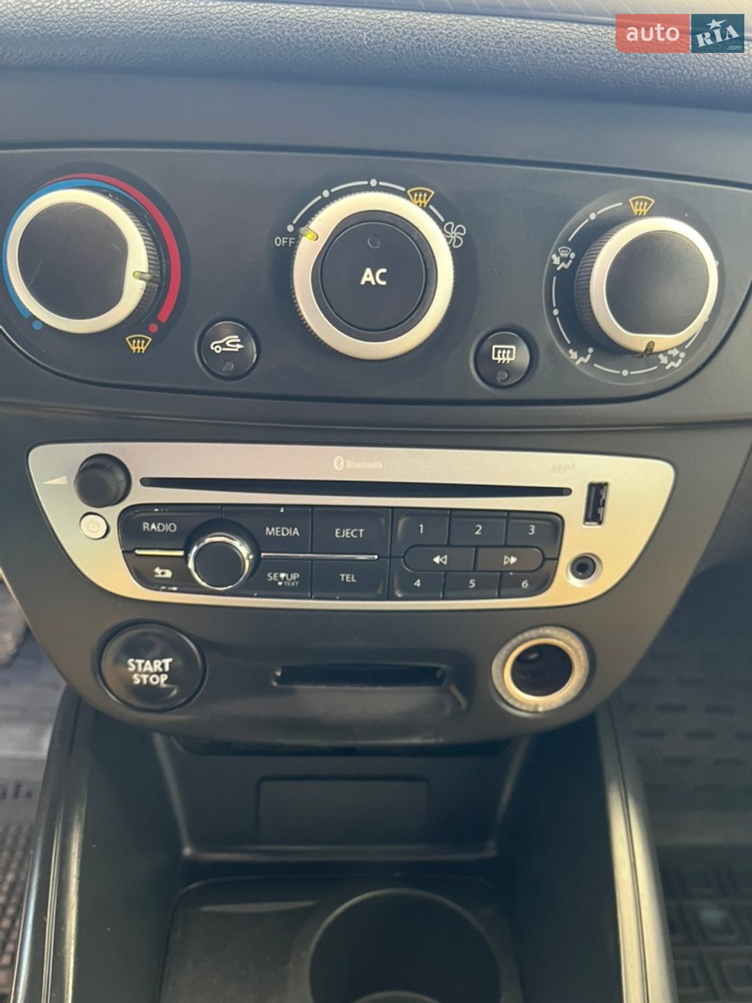 Renault Megane 2012 VIN VF1KZ140647402772 фото оголошення 41 з 53