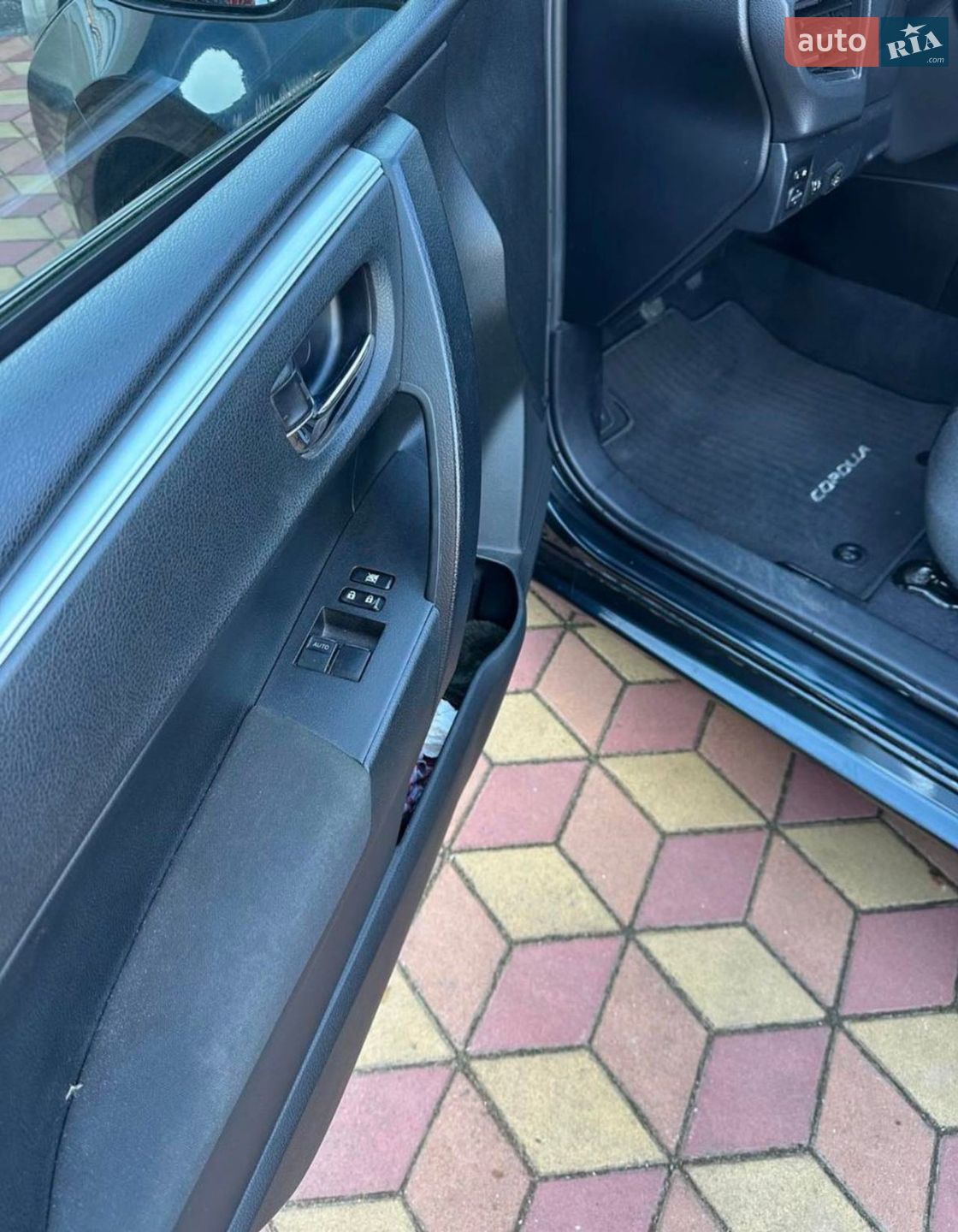 Toyota Corolla 2013 VIN NMTBT9JE20R002679 фото оголошення 8 з 12