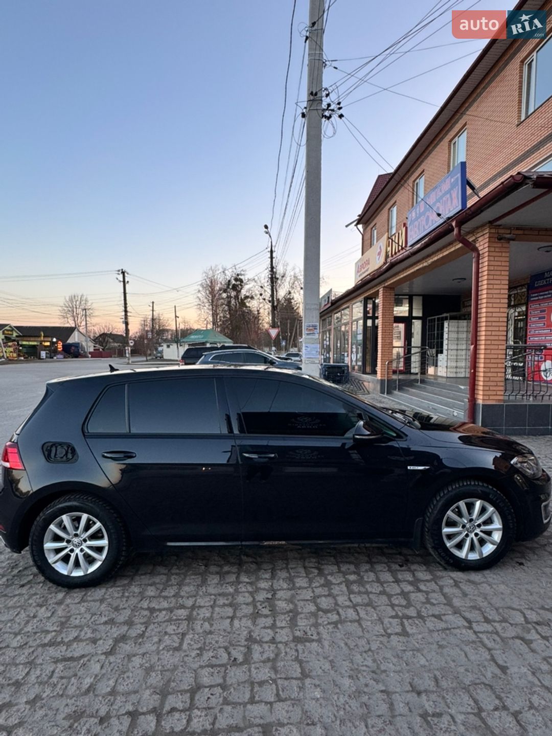 Volkswagen e-Golf 2018 VIN WVWZZZAUZJ8904028 фото оголошення 8 з 24