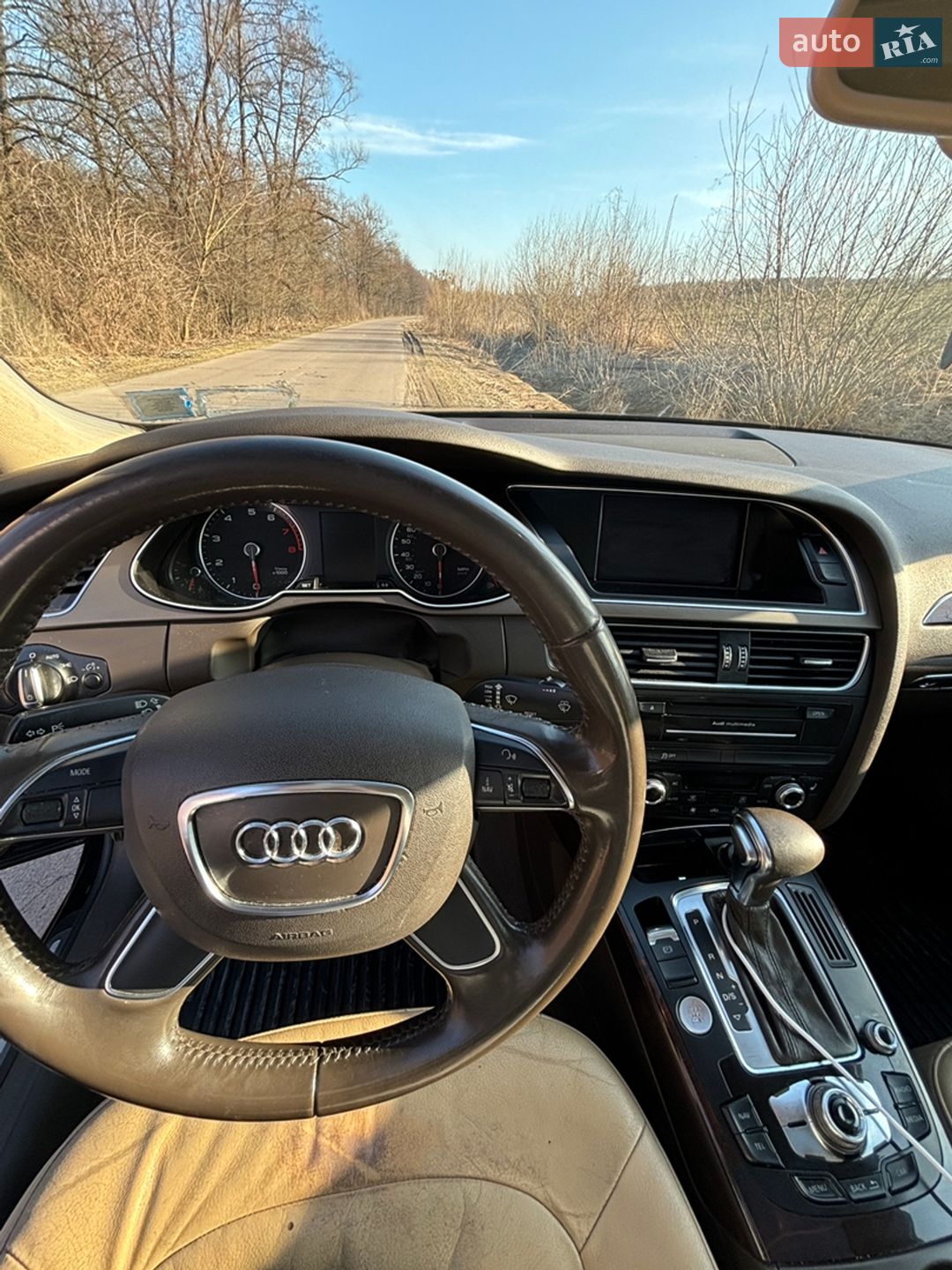 Audi A4 2013 VIN WAUEFAFL1DN035597 фото оголошення 9 з 25