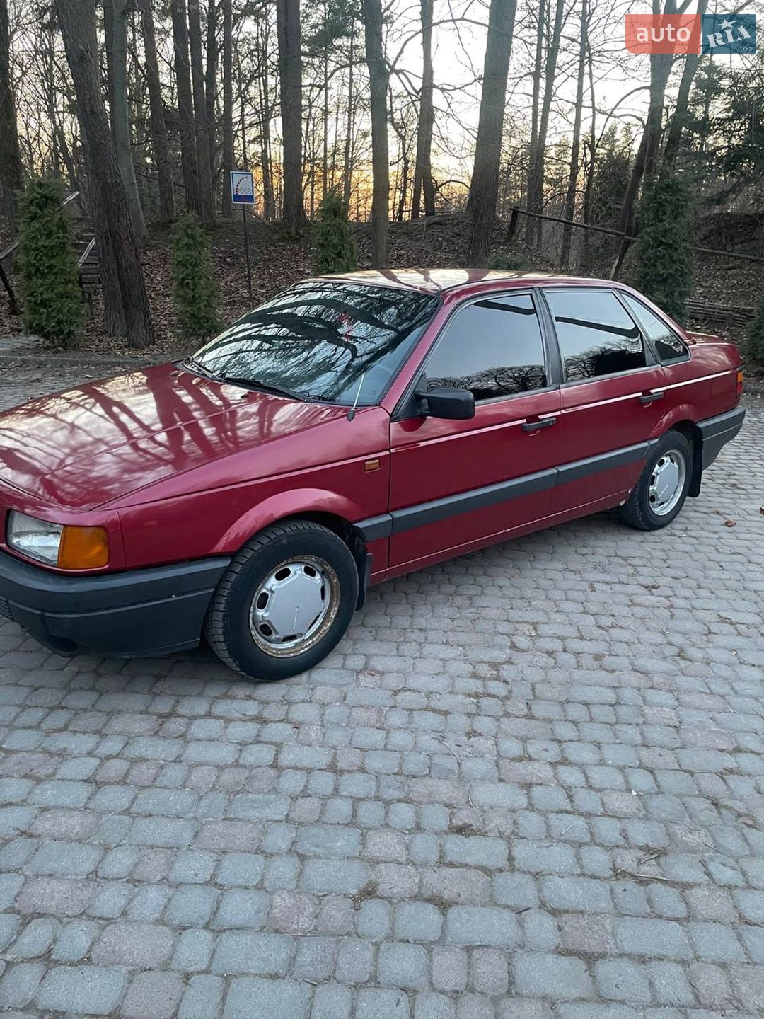 Volkswagen Passat 1988 VIN WVWZZZ31ZKE323329 фото оголошення 3 з 24