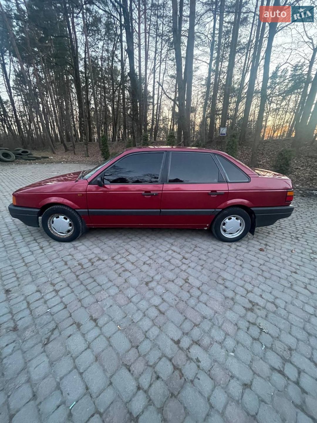 Volkswagen Passat 1988 VIN WVWZZZ31ZKE323329 фото оголошення 4 з 24