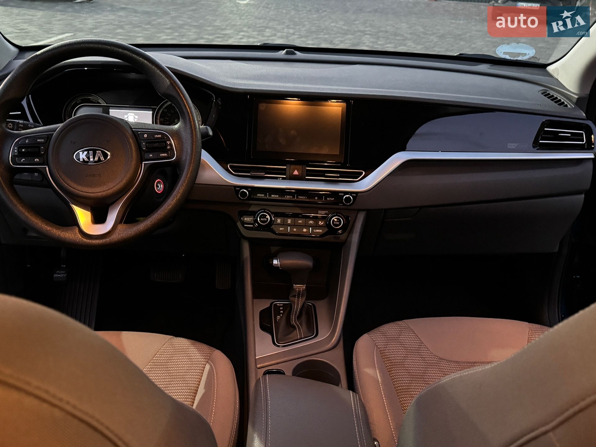 Kia Niro 2019 VIN KNDCB3LC0L5360813 фото оголошення 9 з 27