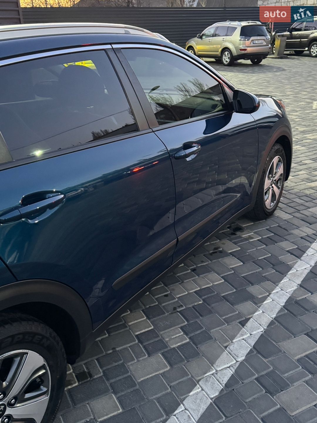 Kia Niro 2019 VIN KNDCB3LC0L5360813 фото оголошення 19 з 27
