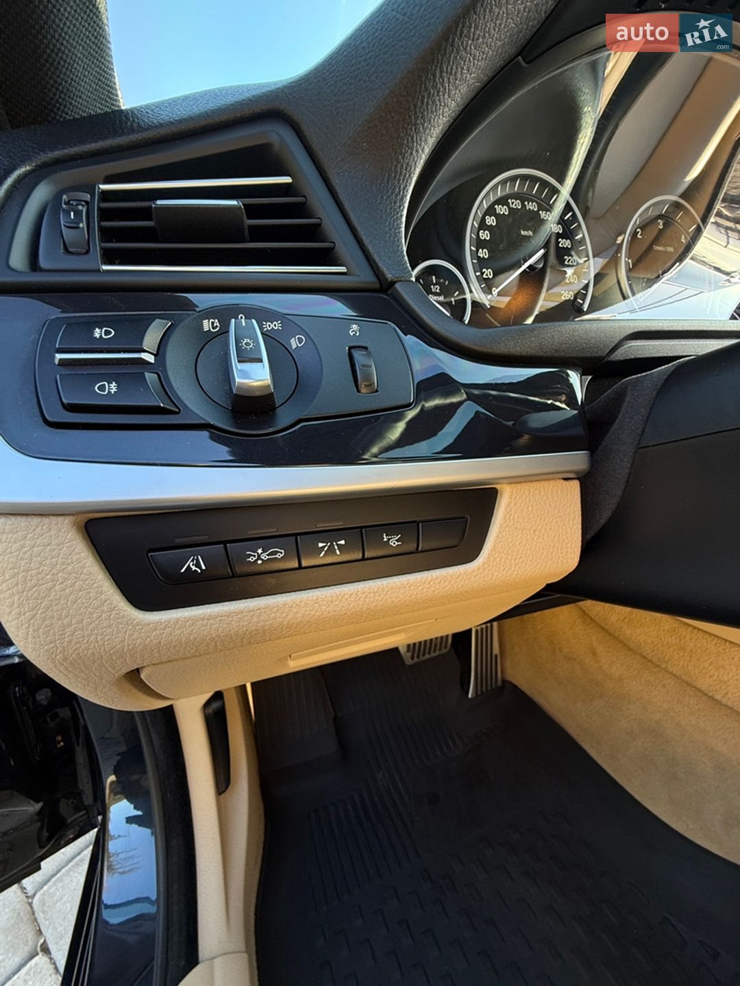 BMW 5 Series 2012 VIN WBAMW910X0DV11515 фото оголошення 47 з 126