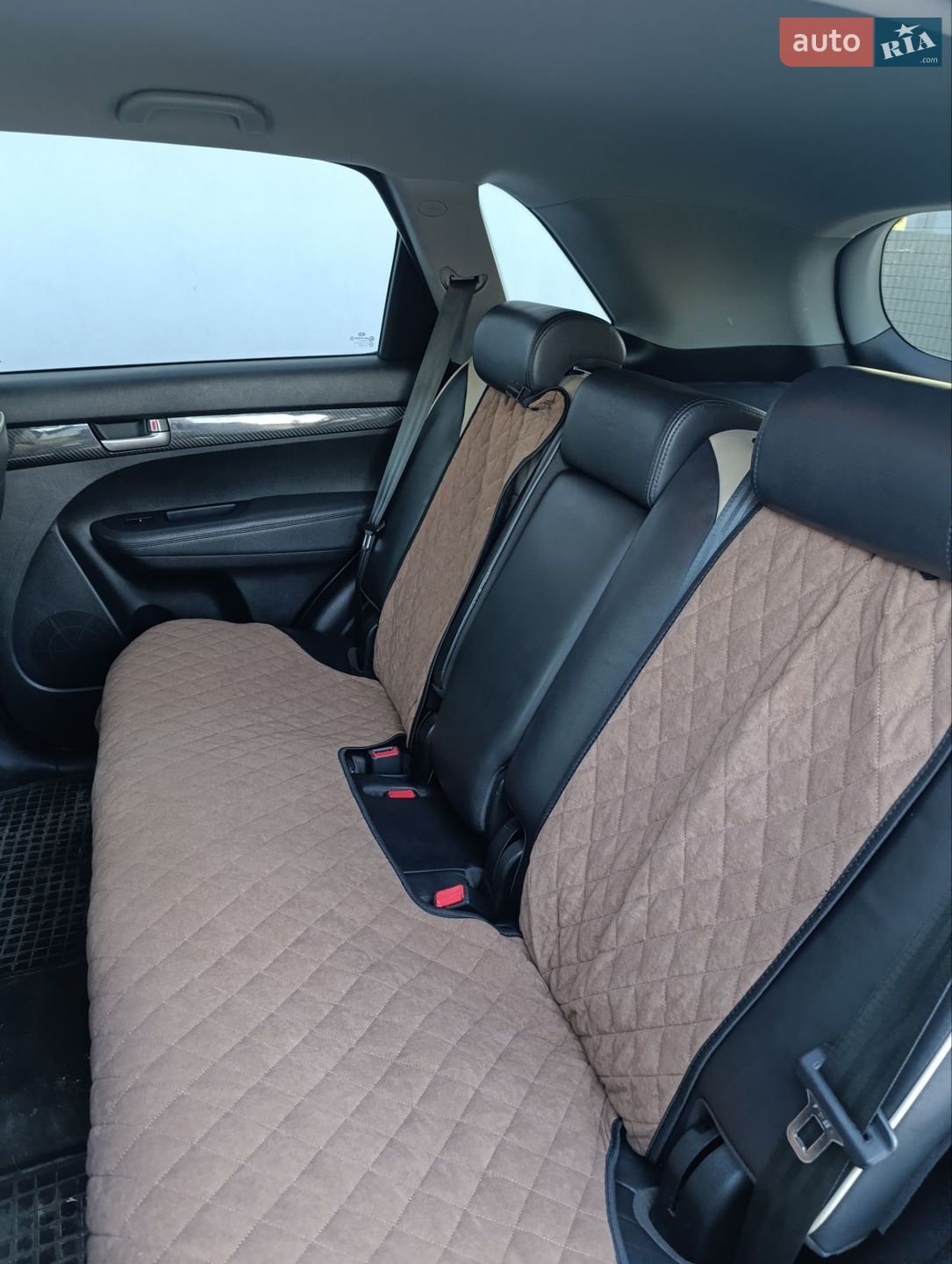 Kia Sorento 2010 VIN KNAKU814DAS072215 фото оголошення 8 з 10