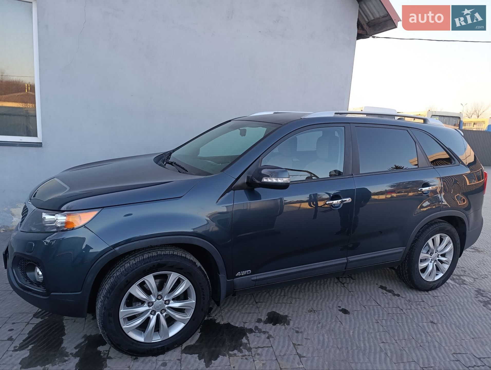 Kia Sorento 2010 VIN KNAKU814DAS072215 фото оголошення 4 з 10