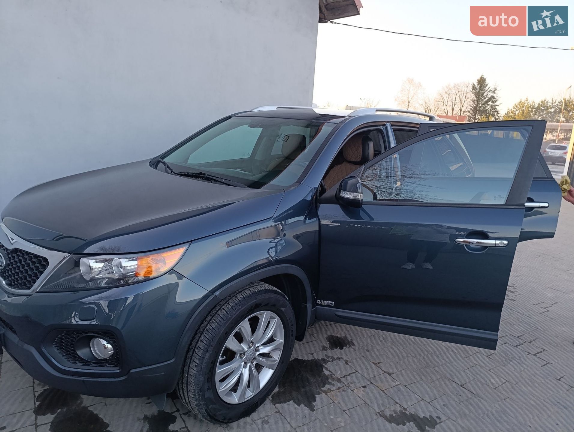 Kia Sorento 2010 VIN KNAKU814DAS072215 фото оголошення 3 з 10