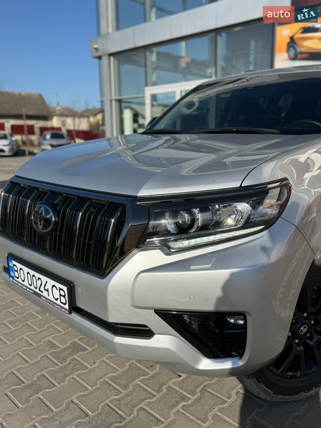 Toyota Land Cruiser Prado 2022 VIN JTEBU3FJX0K220423 фото оголошення 3 з 46