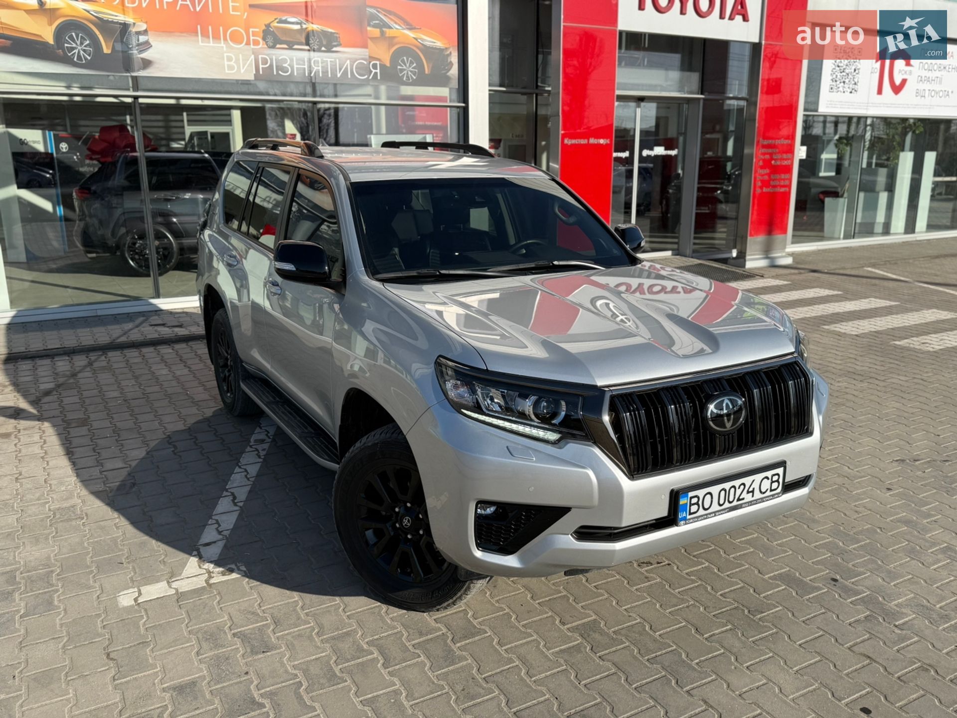 Toyota Land Cruiser Prado 2022 VIN JTEBU3FJX0K220423 фото оголошення 4 з 46