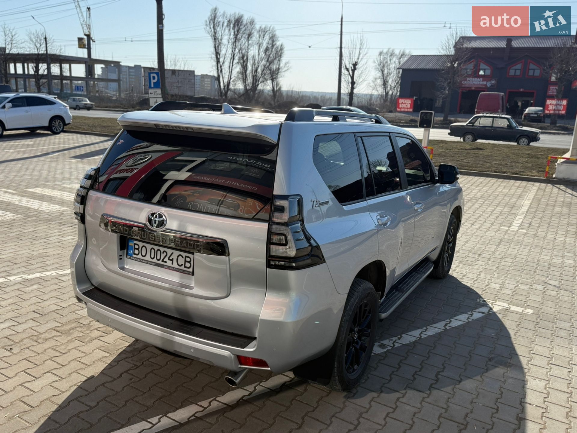 Toyota Land Cruiser Prado 2022 VIN JTEBU3FJX0K220423 фото оголошення 9 з 33