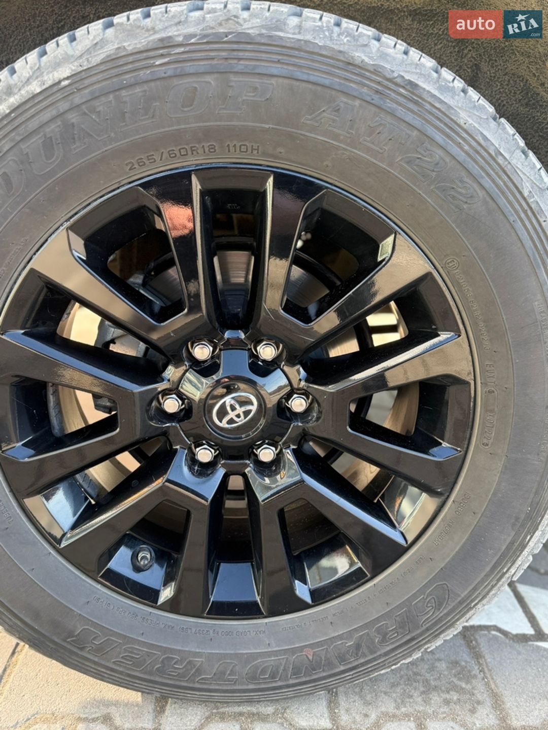 Toyota Land Cruiser Prado 2022 VIN JTEBU3FJX0K220423 фото оголошення 4 з 33