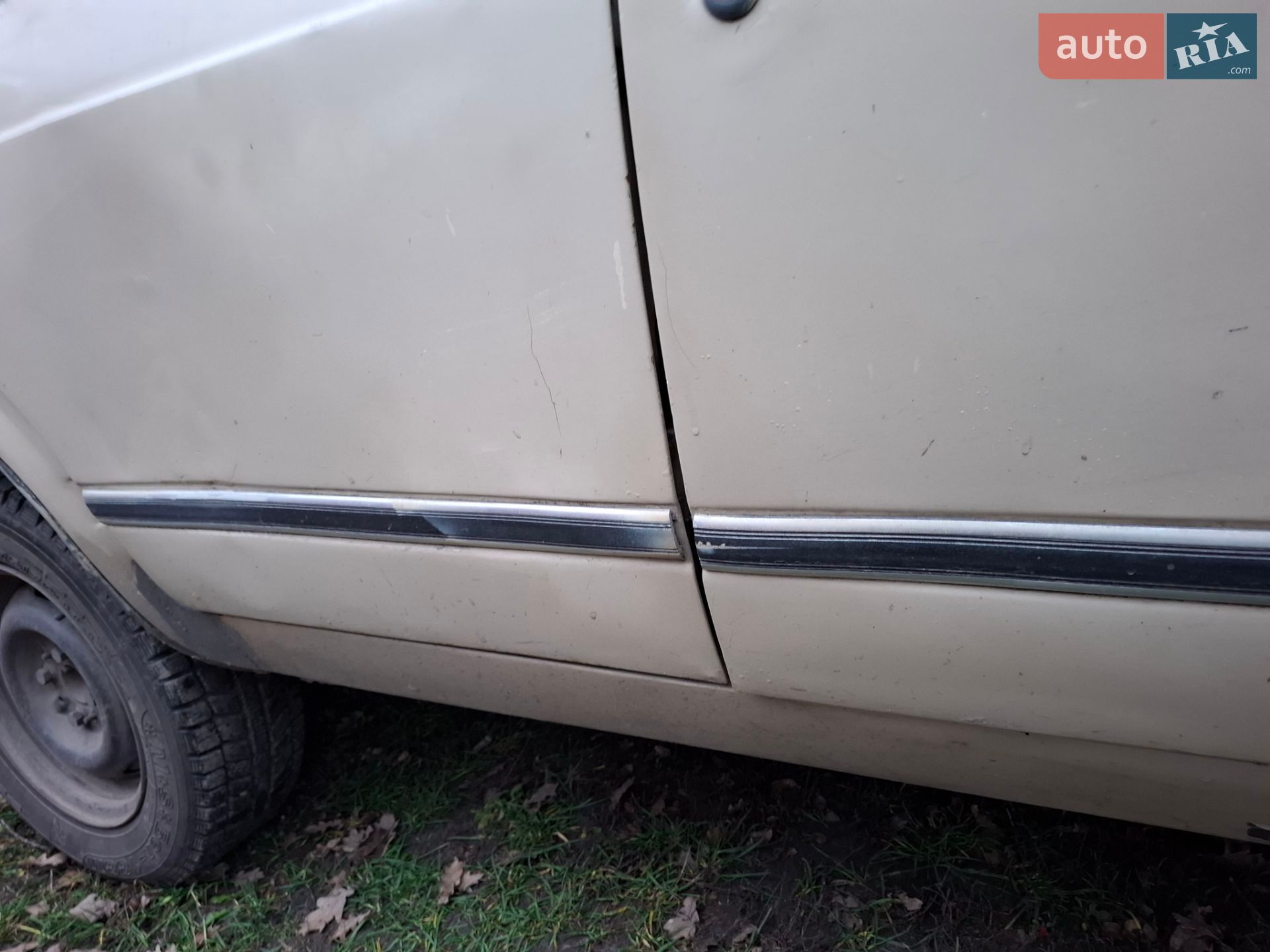 ВАЗ / Lada 2105 1989 VIN XTA210500K1039778 фото оголошення 10 з 44