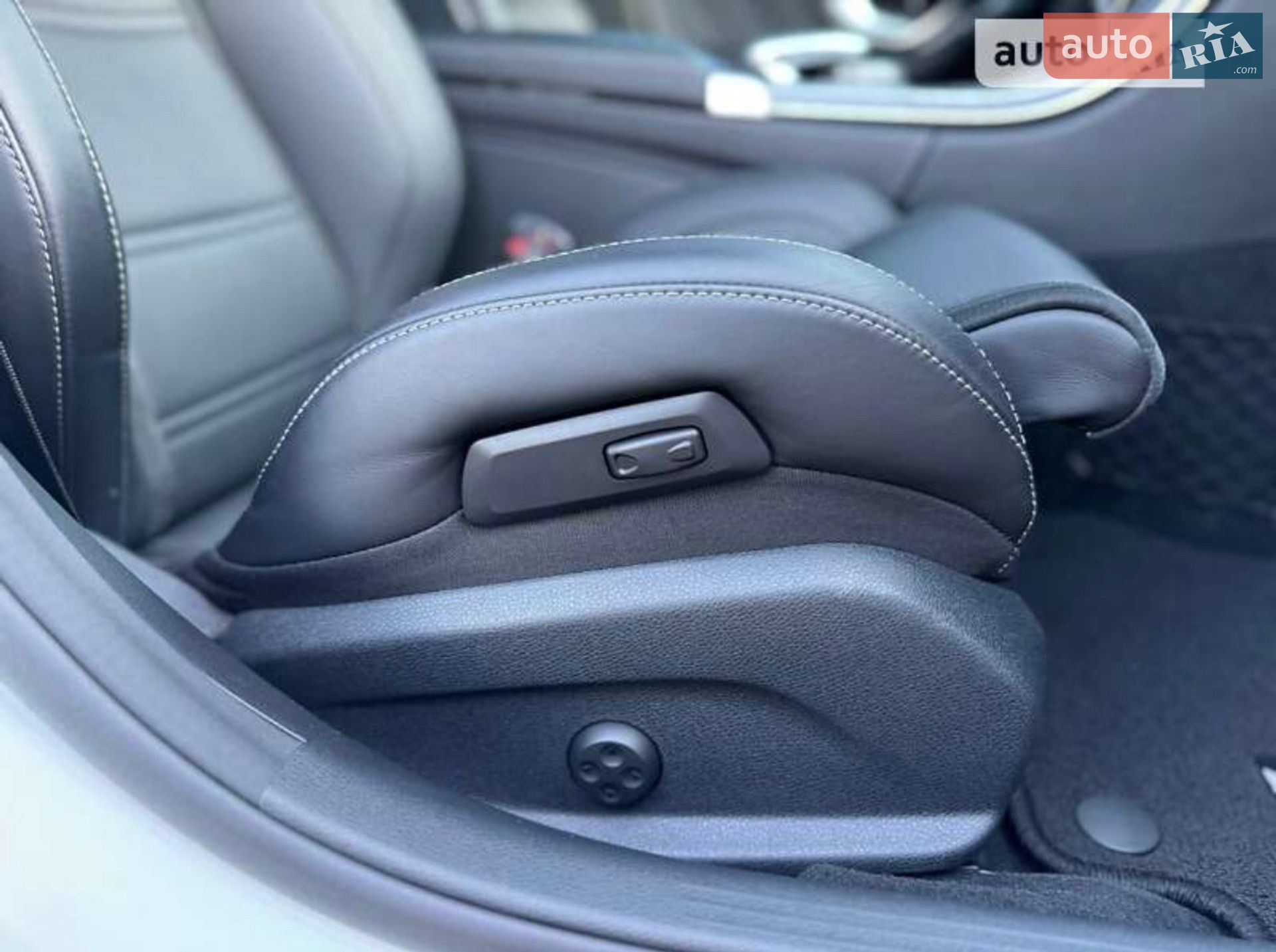 Mercedes-Benz C-Class 2019 VIN WDDWF8GBXKR482740 фото оголошення 17 з 26