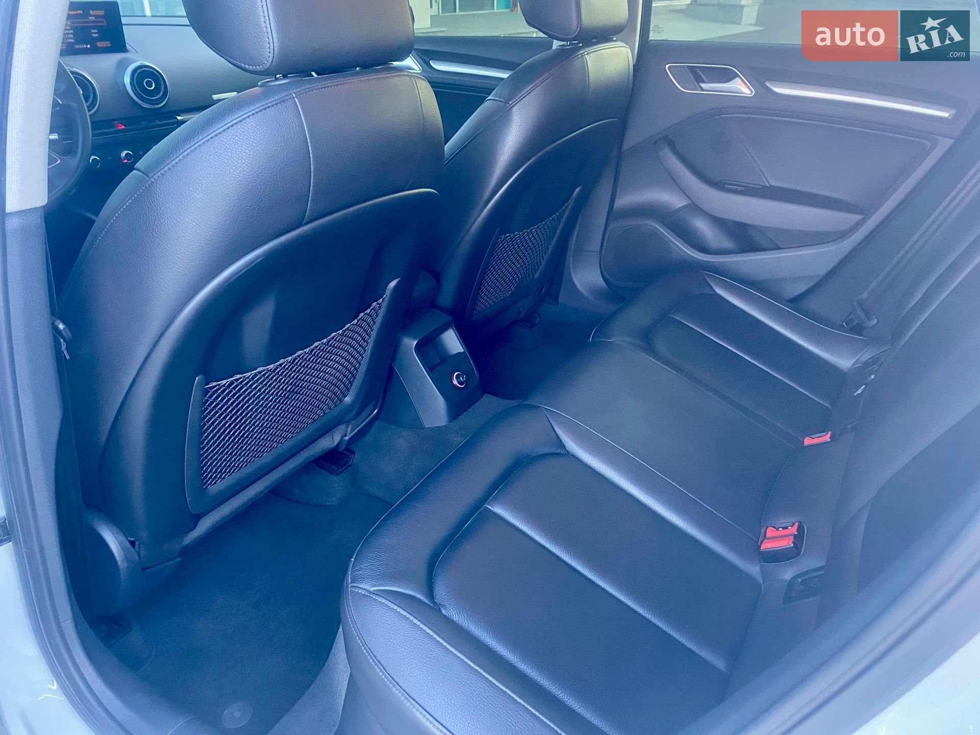 Audi A3 2016 VIN WAUZZZ8V9G1108975 фото оголошення 32 з 51