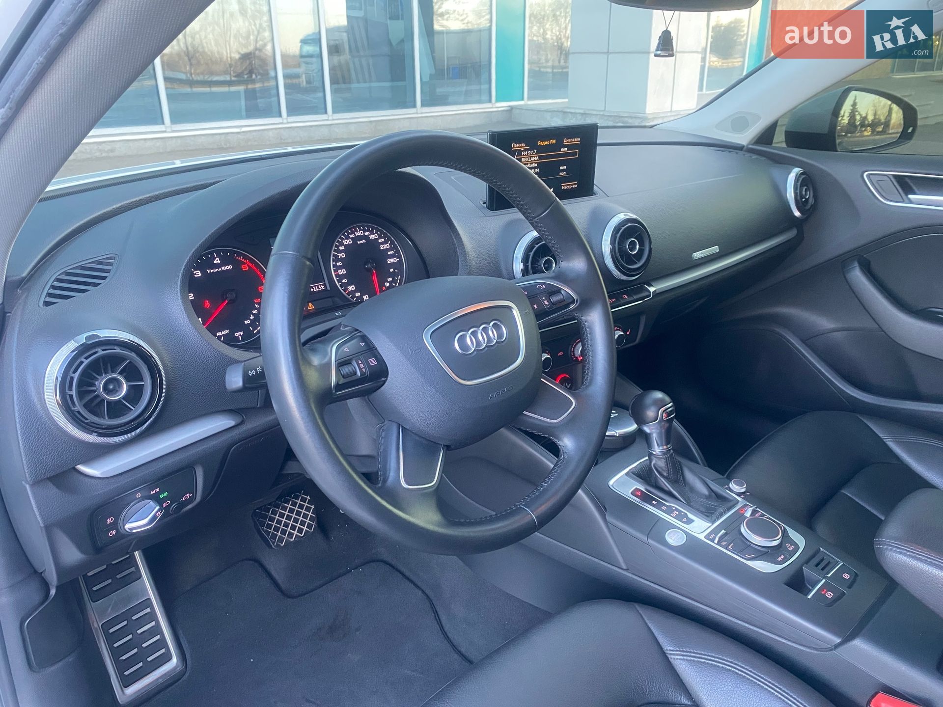 Audi A3 2016 VIN WAUZZZ8V9G1108975 фото оголошення 24 з 51