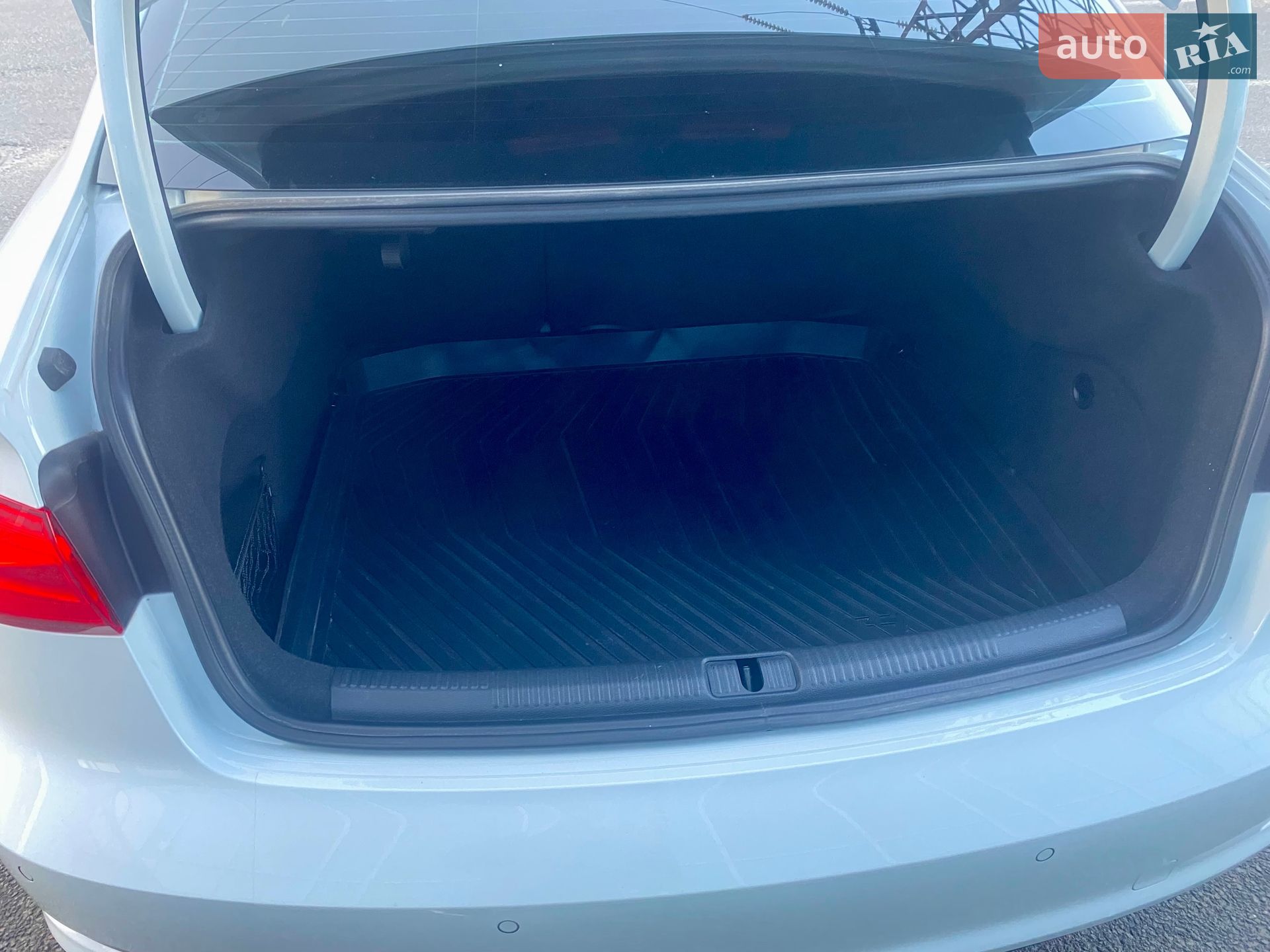 Audi A3 2016 VIN WAUZZZ8V9G1108975 фото оголошення 40 з 51