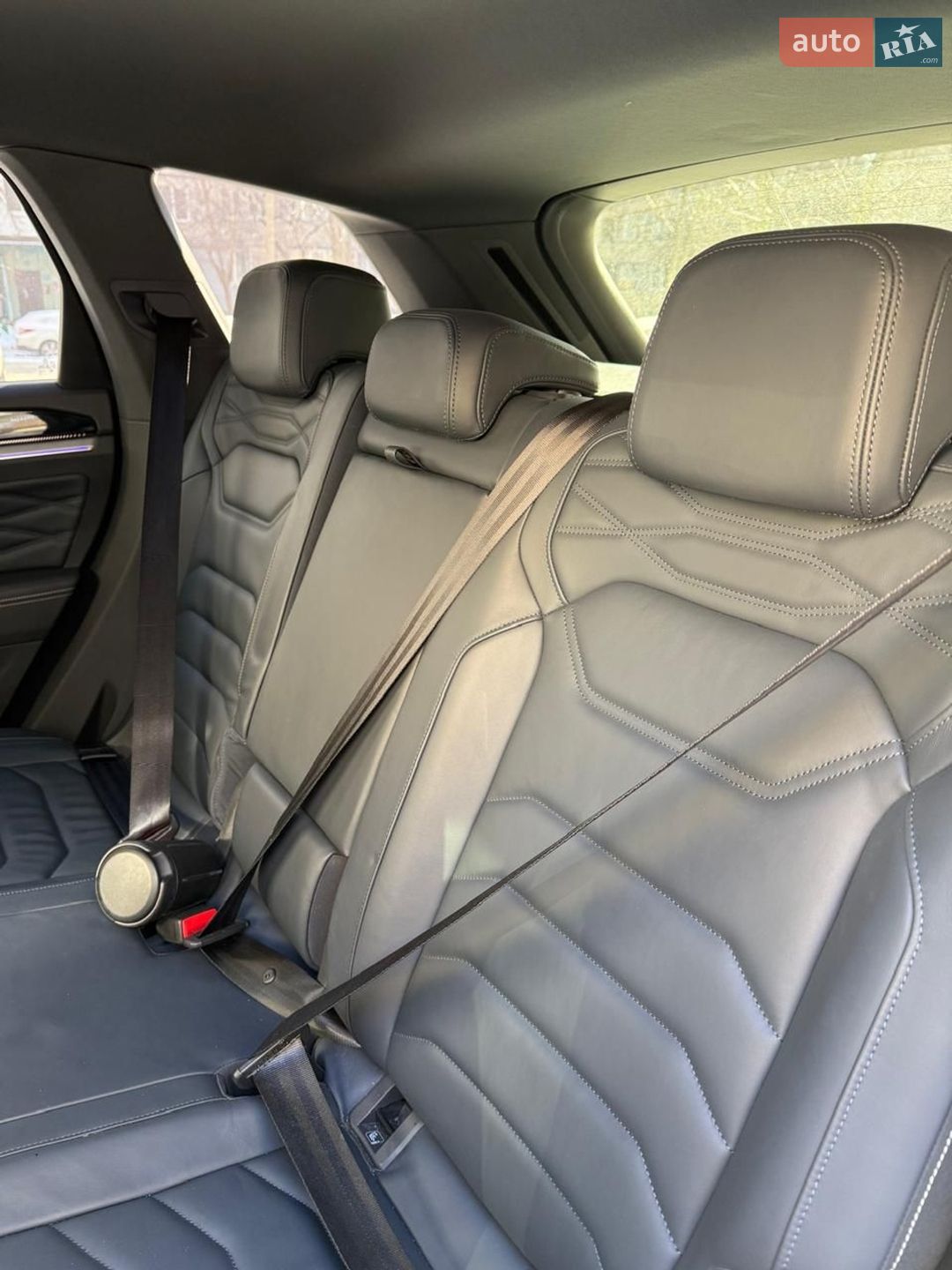 Volkswagen Touareg 2024 VIN WVGZZZCR2SD002576 фото оголошення 4 з 9