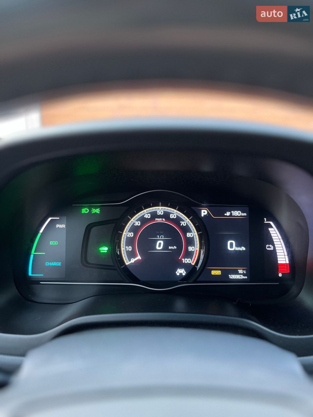 Hyundai Ioniq 2018 VIN KMHC751HFJU025434 фото оголошення 12 з 15
