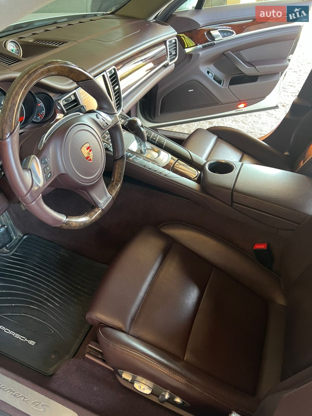 Porsche Panamera 2013 VIN WP0ZZZ97ZEL051061 фото оголошення 20 з 46