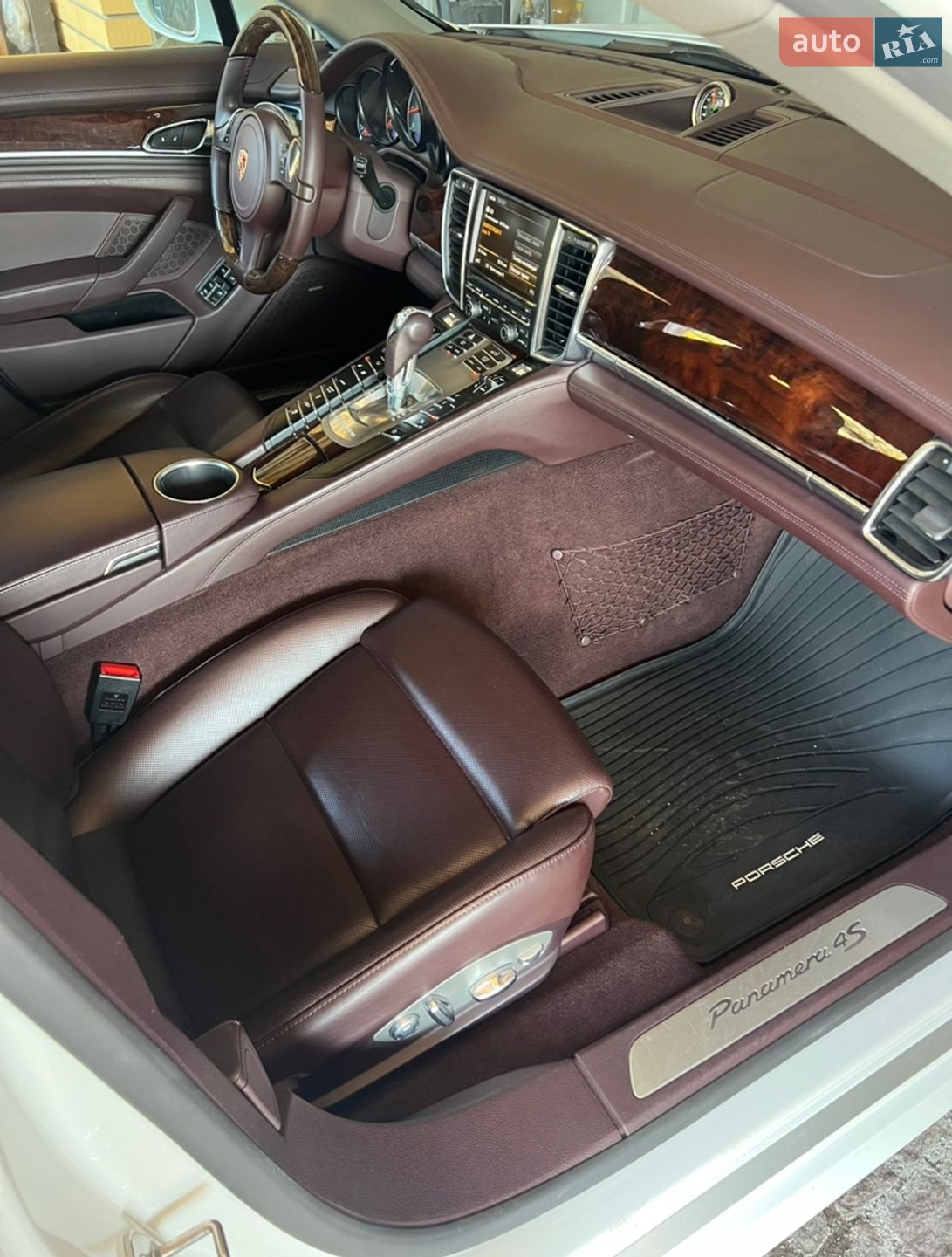 Porsche Panamera 2013 VIN WP0ZZZ97ZEL051061 фото оголошення 21 з 46