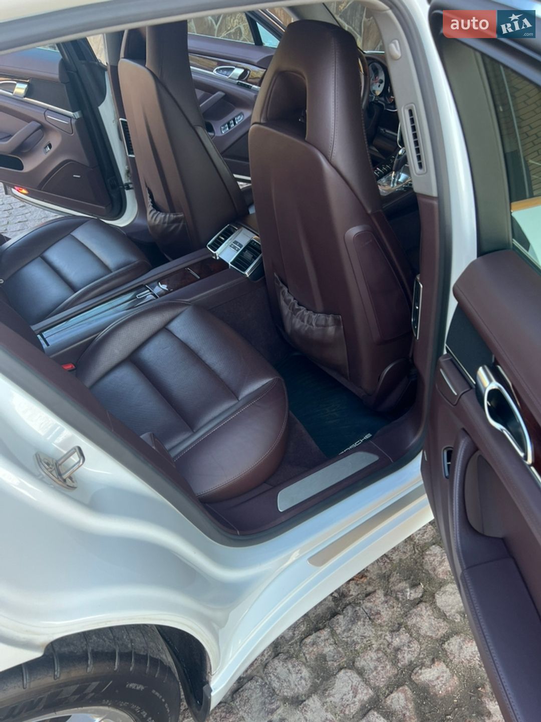 Porsche Panamera 2013 VIN WP0ZZZ97ZEL051061 фото оголошення 23 з 46