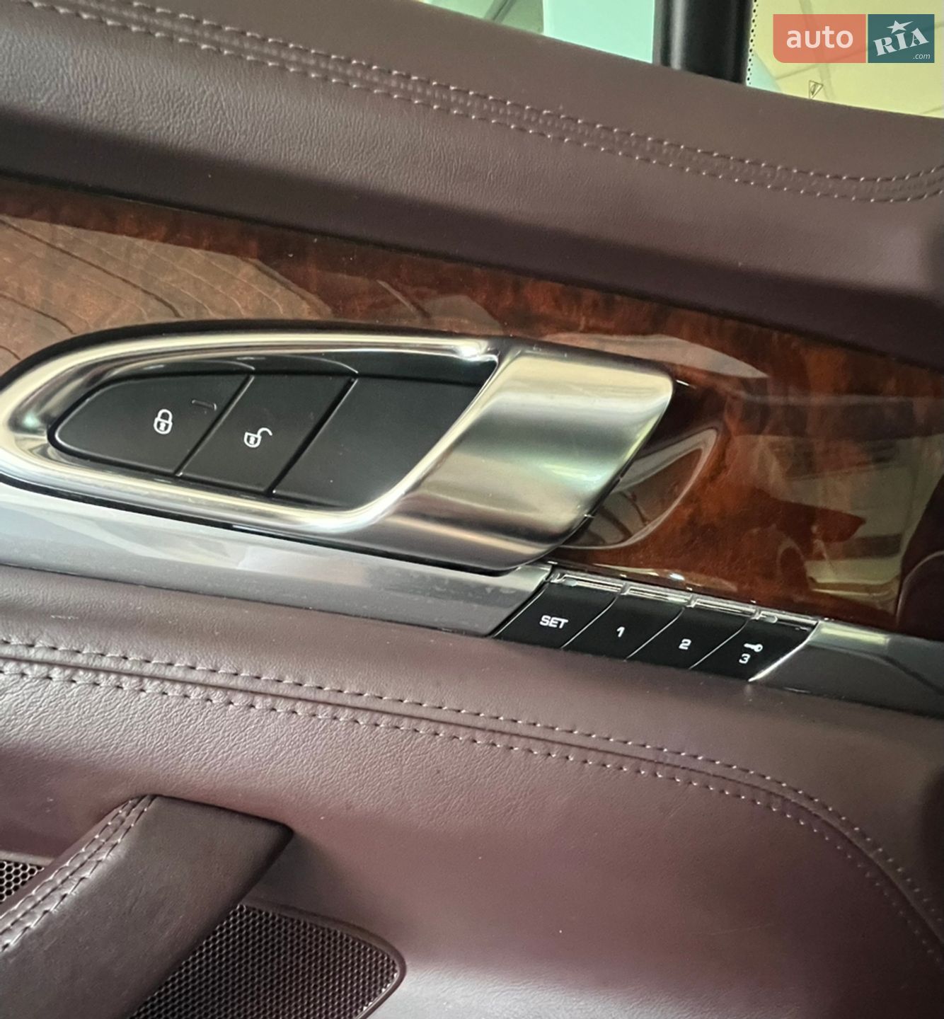 Porsche Panamera 2013 VIN WP0ZZZ97ZEL051061 фото оголошення 33 з 46