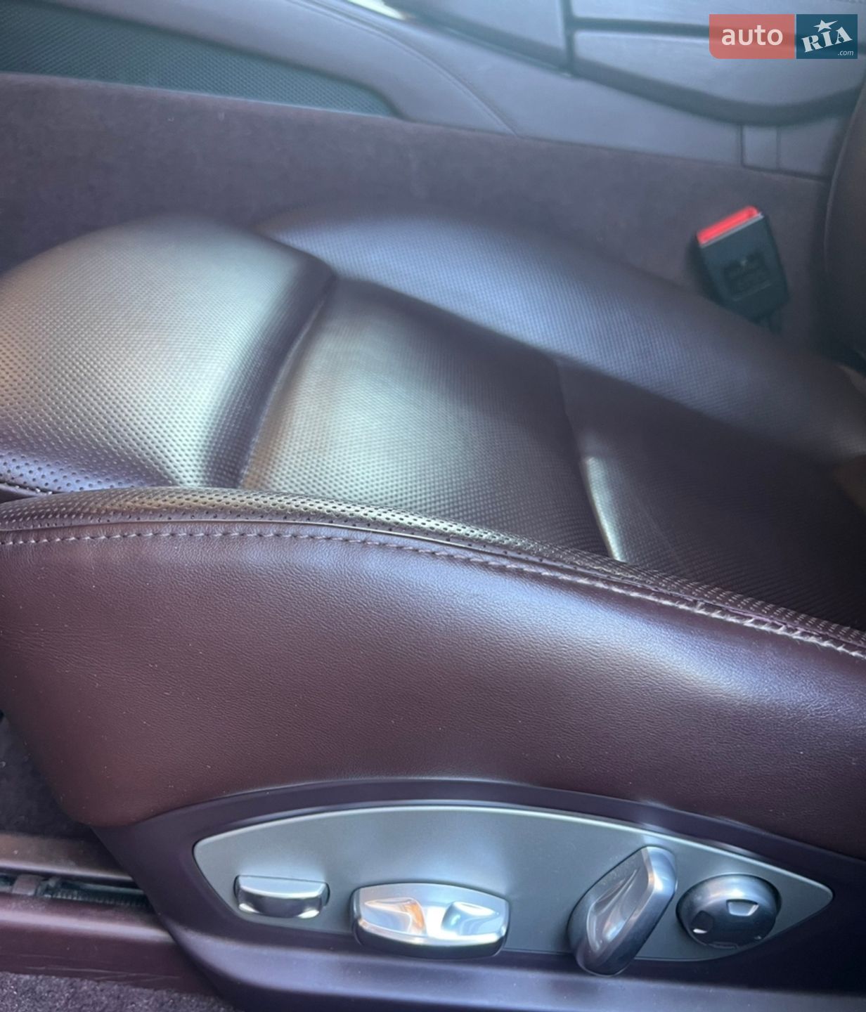Porsche Panamera 2013 VIN WP0ZZZ97ZEL051061 фото оголошення 41 з 46