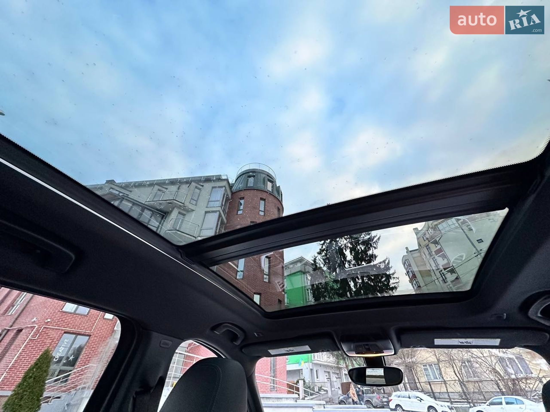 BMW X1 2017 VIN WBXHT3C38J5K27204 фото оголошення 12 з 13