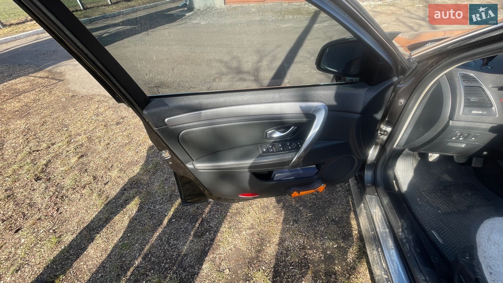 Renault Laguna 2012 VIN VF1KTERG645815746 фото оголошення 19 з 28