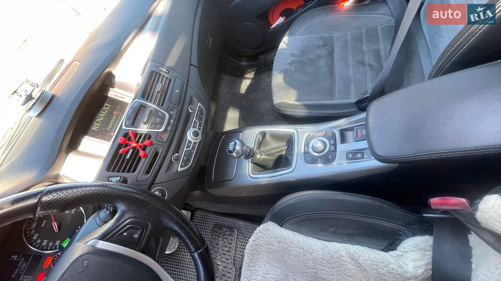 Renault Laguna 2012 VIN VF1KTERG645815746 фото оголошення 25 з 28