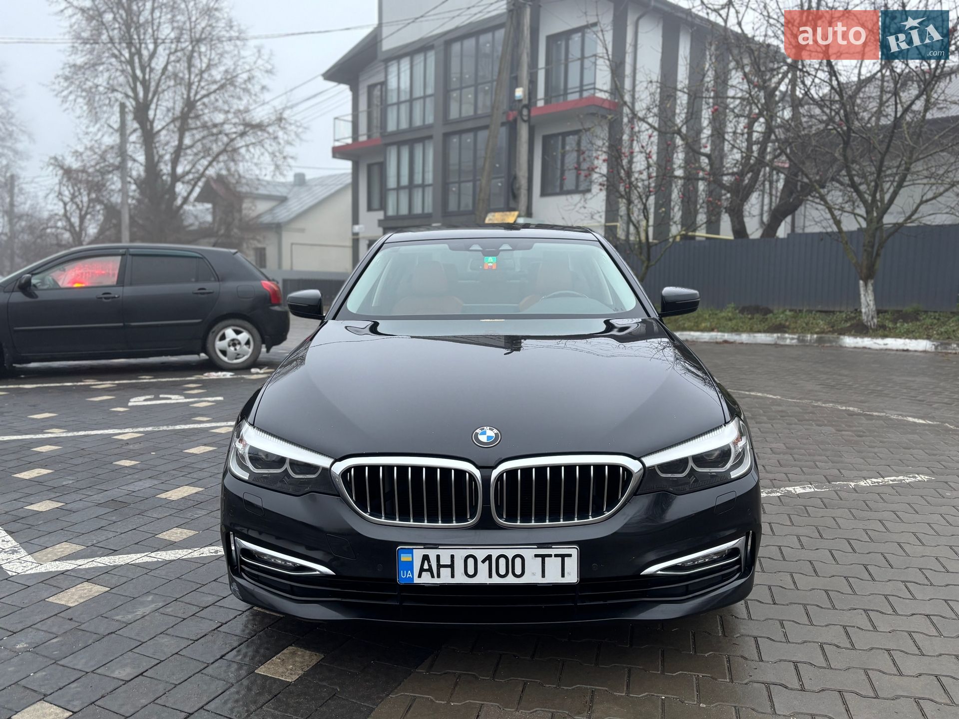 BMW 5 Series 2017 VIN WBAJC31010G872008 фото оголошення 10 з 25