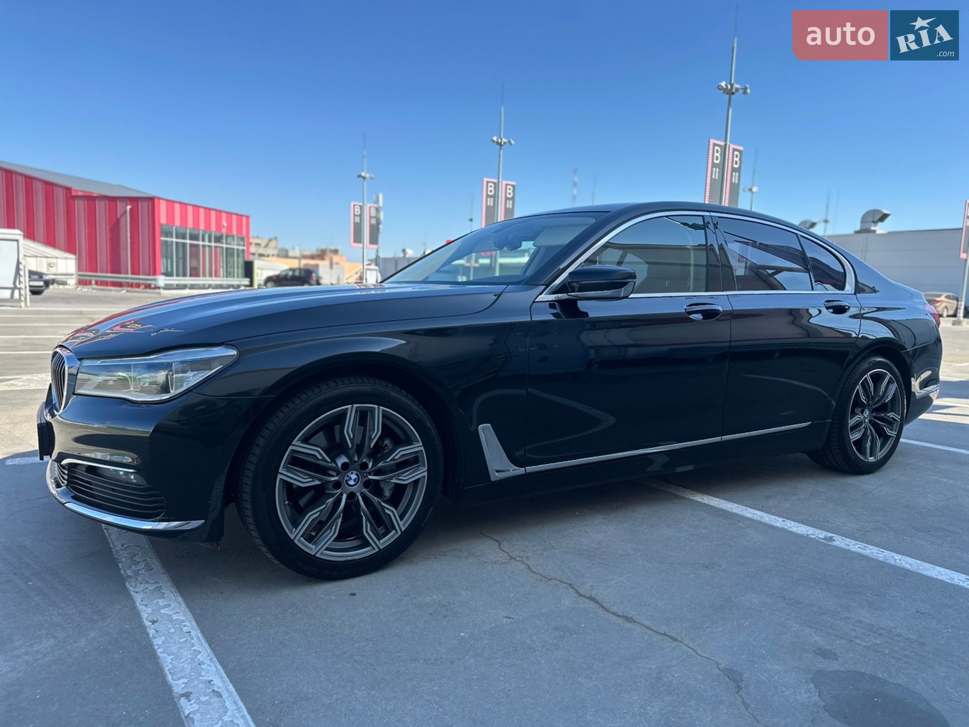BMW 7 Series 2016 VIN WBA7C41070G641789 фото оголошення 7 з 44